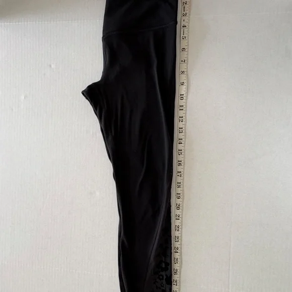 Athleta Rare Velvet Rose 7/8 Tight - Limited Edition - Size S. - Picture 7 of 10